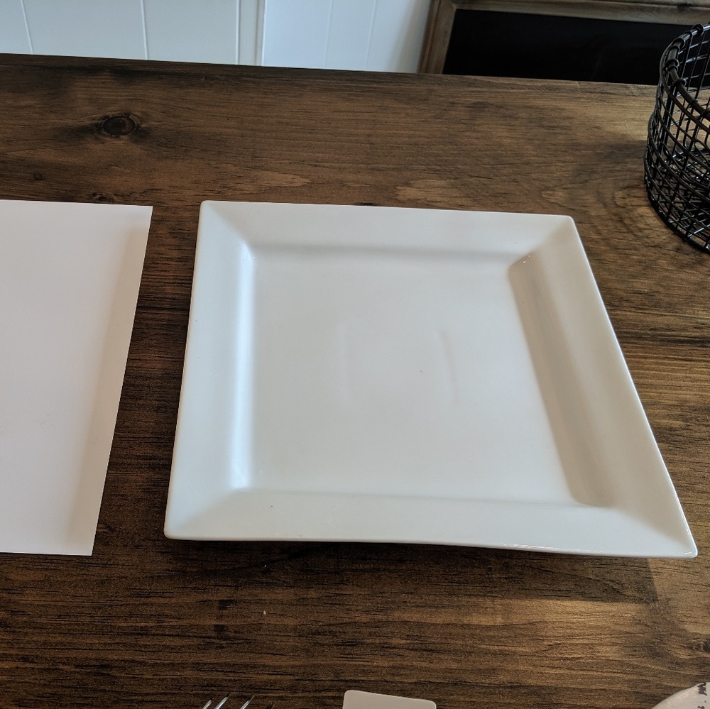 Square serving platter